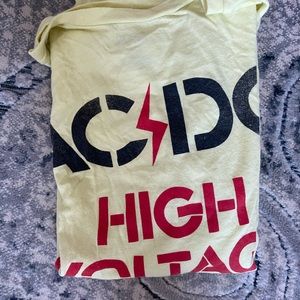 Graphic tee